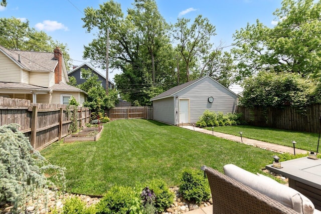 540 Linwood Ave, Columbus, OH 43205 - view of yard featuring a vegetable garden and an outbuilding