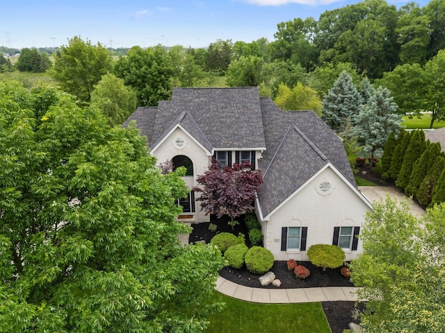 6034 Heritage View Ct, Hilliard, OH 43026 - view of front facade featuring roof with shingles