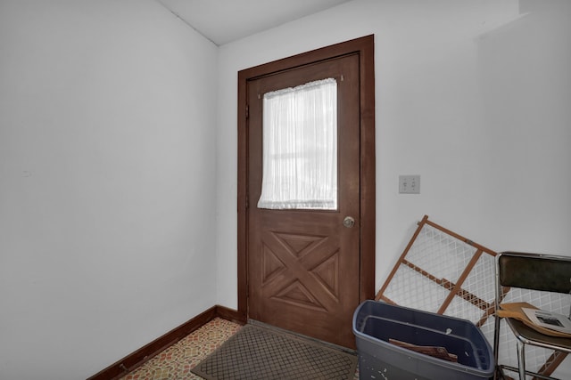 7682 Northridge Rd, Johnstown, OH 43031 - entryway featuring baseboards