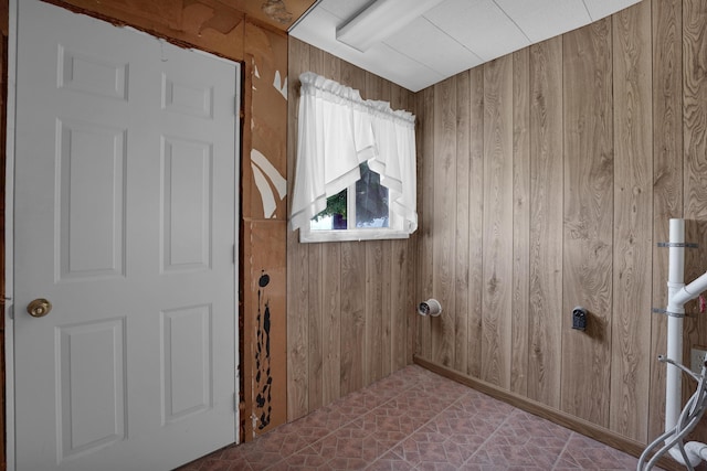 7682 Northridge Rd, Johnstown, OH 43031 - washroom with wood walls