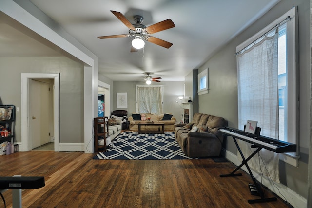 368 Alden Ave Unit 368, Columbus, OH 43201 - living room with ceiling fan, wood-type flooring, baseboards, and healthy amount of natural light