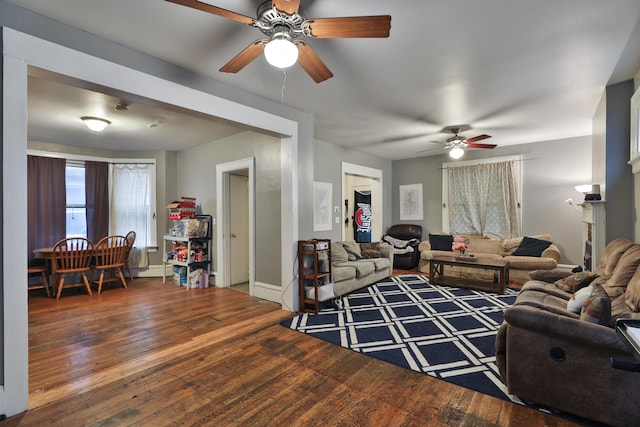 368 Alden Ave Unit 368, Columbus, OH 43201 - living area featuring a ceiling fan, hardwood / wood-style flooring, and baseboards