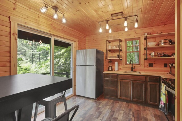 262 Skaggs Rd, Londonderry, OH 45647