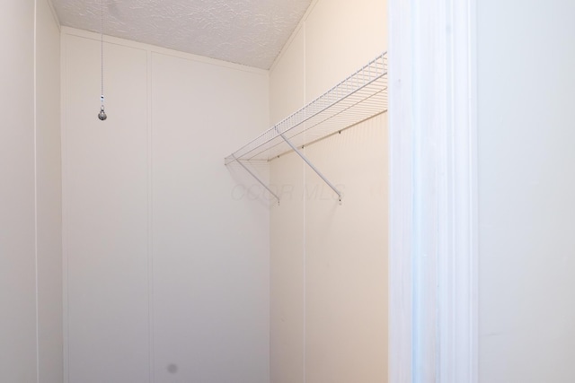 160 Cliff St, Buckeye Lake, OH 43008 - view of spacious closet