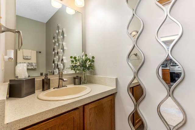 7179 Inverness Ct, Dublin, OH 43016 - bathroom featuring vanity