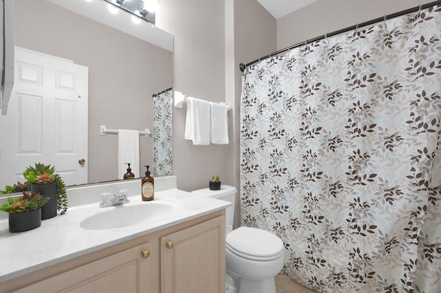 6221 Craughwell Ln, Dublin, OH 43017 - full bath with toilet, vanity, a shower with shower curtain, and tile patterned floors