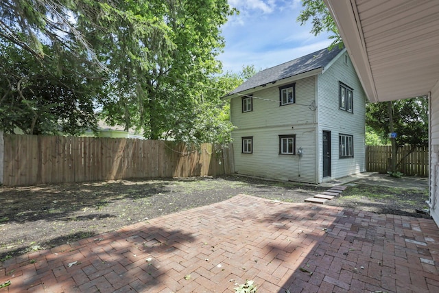 960 College Ave, Columbus, OH 43209 - fenced backyard featuring a patio area