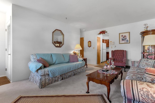 3723 Klibreck Dr, Columbus, OH 43228 - view of carpeted living area