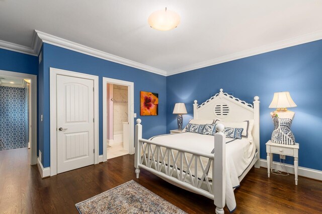 14 Lyonsgate Rd, Bexley, OH 43209 - bedroom with wood finished floors, ornamental molding, baseboards, and connected bathroom