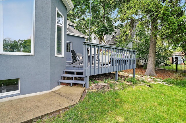 9146 Shawnee Trl, Powell, OH 43065 - view of wooden deck
