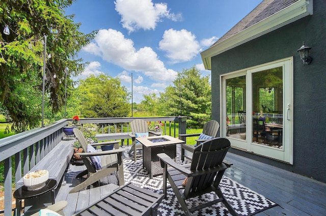 9146 Shawnee Trl, Powell, OH 43065 - deck featuring an outdoor fire pit