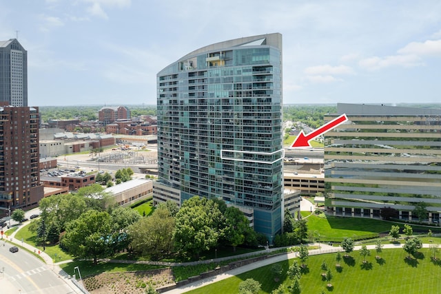 1 Miranova Pl Unit 1225, Columbus, OH 43215 - view of property featuring a city view