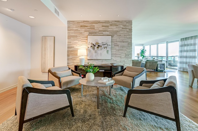 1 Miranova Pl Unit 1225, Columbus, OH 43215 - view of building lobby