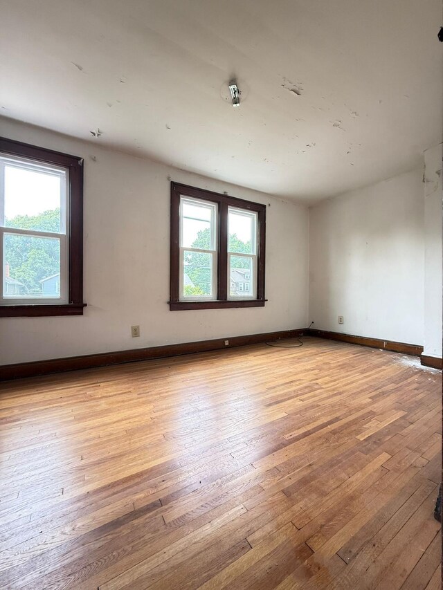 778 Berkeley Rd, Columbus, OH 43205 - empty room featuring light wood-type flooring and baseboards