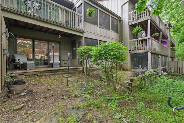 3137 Griggsview Ct Unit 3137, Columbus, OH 43221 - rear view of property with a balcony