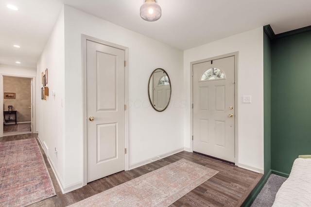 776 Galloway Rd, Galloway, OH 43119 - entryway with wood finished floors, recessed lighting, and baseboards