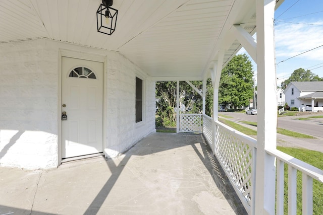 800 S Detroit St, Bellefontaine, OH 43311 - view of porch