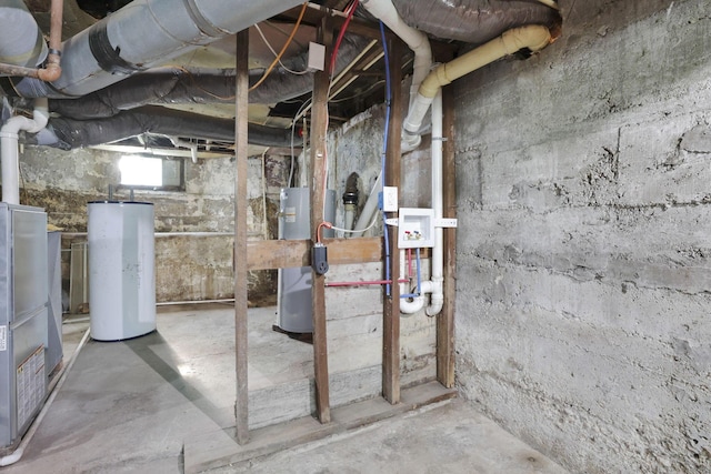 800 S Detroit St, Bellefontaine, OH 43311 - below grade area with water heater