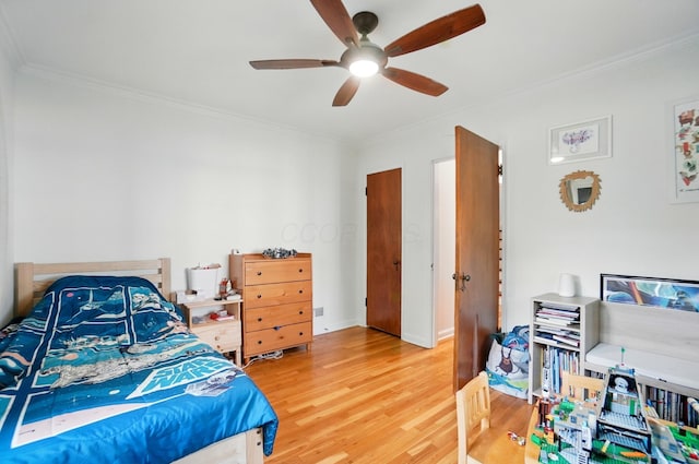 91 Nottingham Rd, Columbus, OH 43214 - bedroom with ornamental molding, wood finished floors, and a ceiling fan