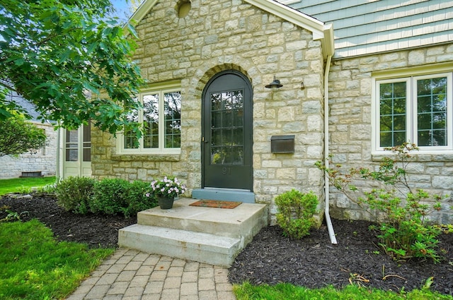 91 Nottingham Rd, Columbus, OH 43214 - property entrance featuring stone siding