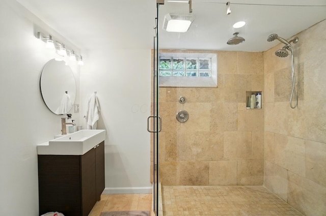91 Nottingham Rd, Columbus, OH 43214 - bathroom featuring a stall shower and vanity