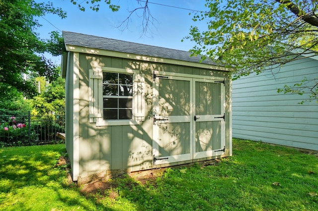 91 Nottingham Rd, Columbus, OH 43214 - view of shed
