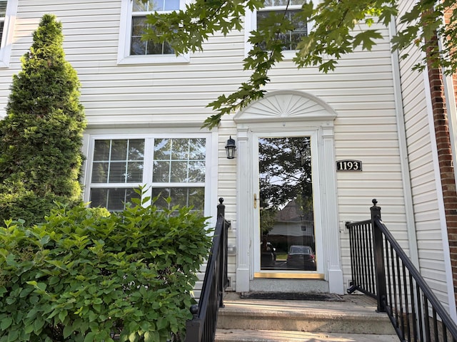 1193 Hollytree Ln, Westerville, OH 43081 - photo 2