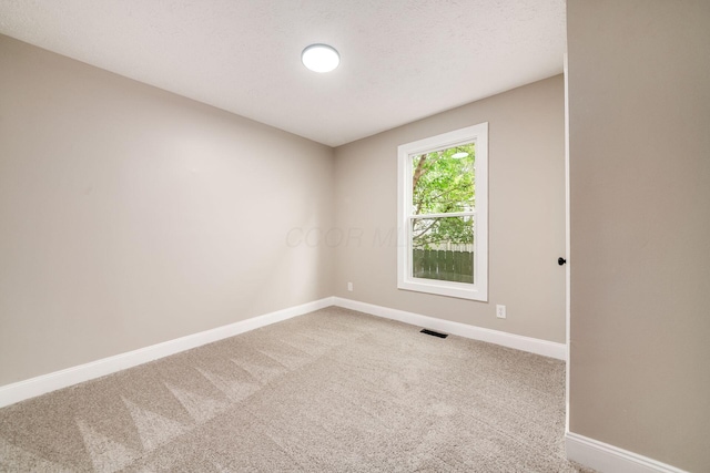 960 Carpenter St, Columbus, OH 43206 - unfurnished room with carpet flooring and baseboards