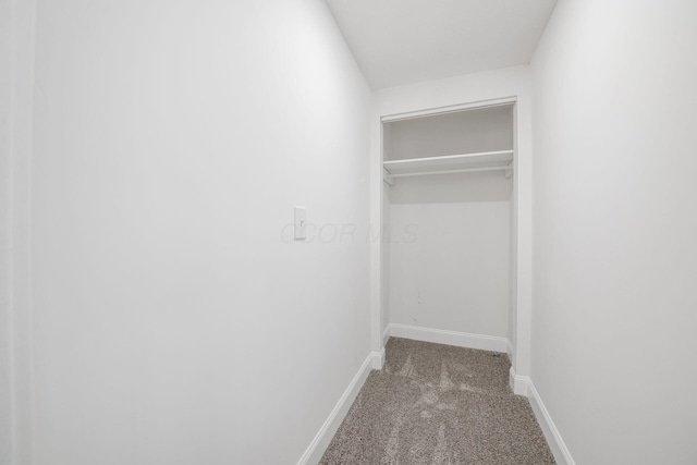 960 Carpenter St, Columbus, OH 43206 - view of closet