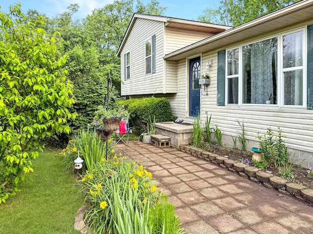 4890 Township Road 138 NW, Somerset, OH 43783 - entrance to property with a yard
