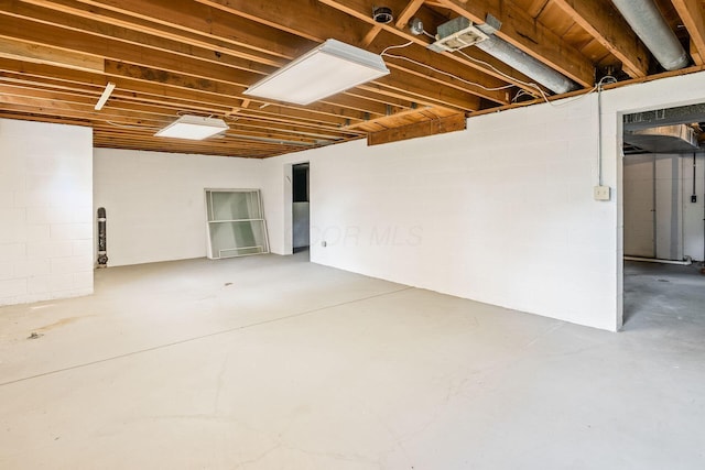 337 Naiche Ct, Columbus, OH 43213 - unfinished below grade area with concrete block wall