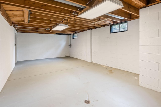337 Naiche Ct, Columbus, OH 43213 - basement with concrete block wall