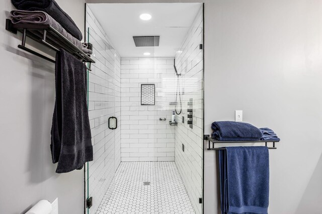 2174 Peachblow Rd, Lewis Center, OH 43035 - full bath with a shower stall and recessed lighting