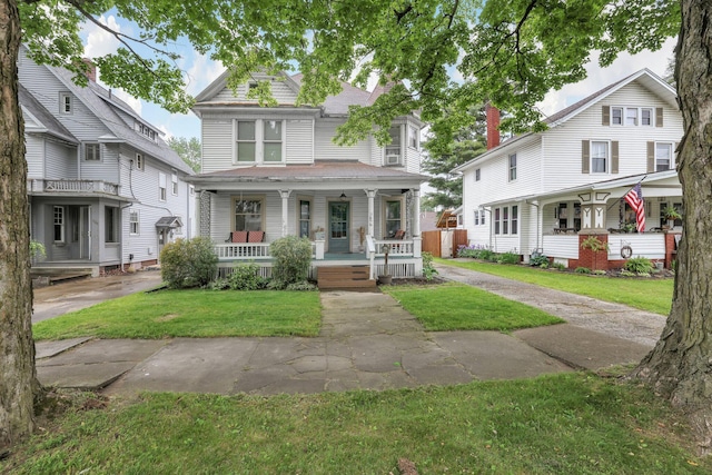 132 Orange St, Galion, OH 44833 - traditional style home featuring covered porch and a front lawn
