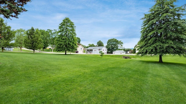 102 Sequoia Dr, Byesville, OH 43723 - view of green lawn