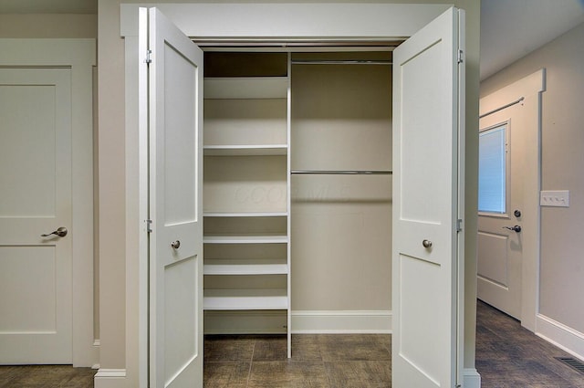 717 S 3rd St, Columbus, OH 43206 - view of closet