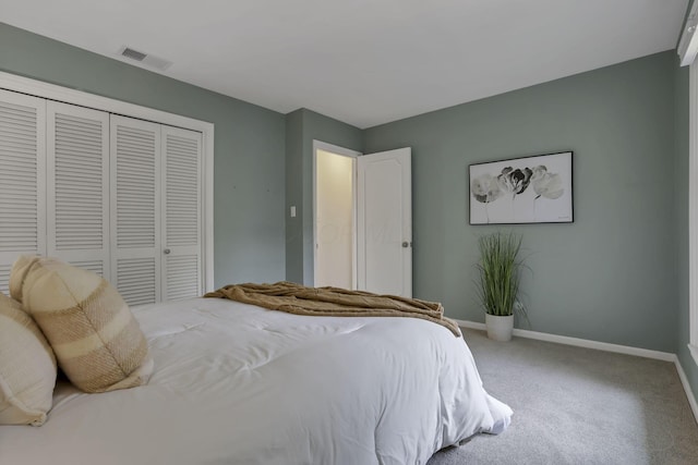 1631 Roxbury Rd Unit B6, Columbus, OH 43212 - bedroom with carpet, baseboards, and a closet