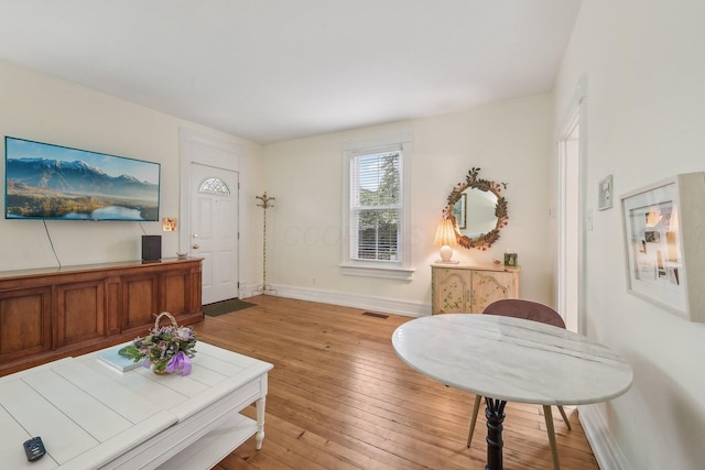 436 Beck St, Columbus, OH 43206 - living room featuring light wood finished floors and baseboards