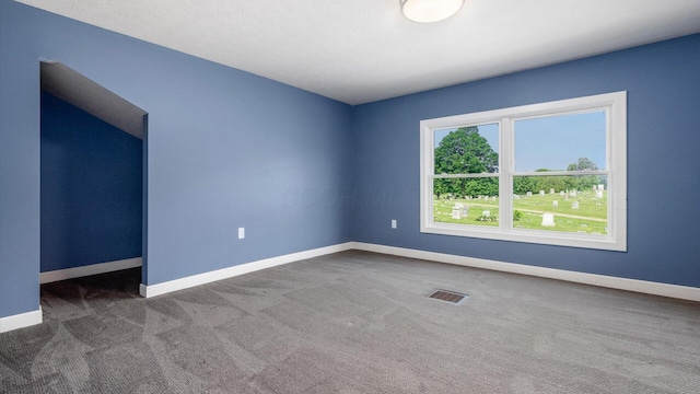 422 N Cedar St, Newark, OH 43055 - unfurnished room with carpet floors and baseboards