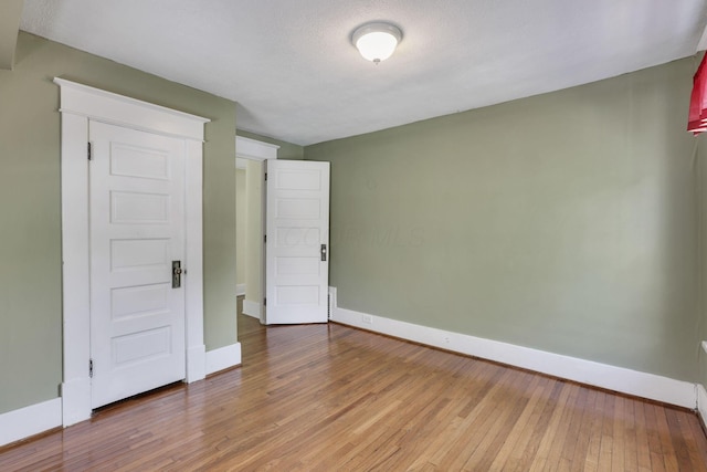 78 Griswold St, Delaware, OH 43015 - unfurnished room featuring baseboards and light wood-style floors