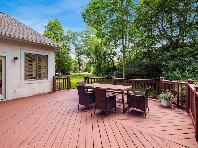 1488 Brittingham Ln, Powell, OH 43065 - wooden deck with outdoor dining area