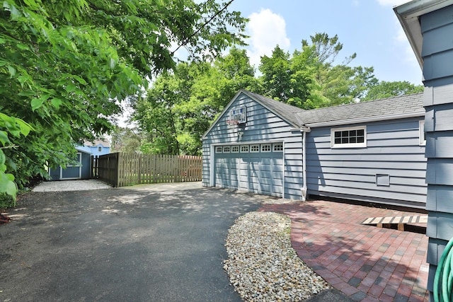 155 Aldrich Rd, Columbus, OH 43214 - view of detached garage