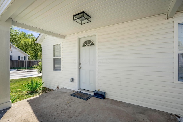 1997 Ferris Rd, Columbus, OH 43224 - entrance to property featuring a patio