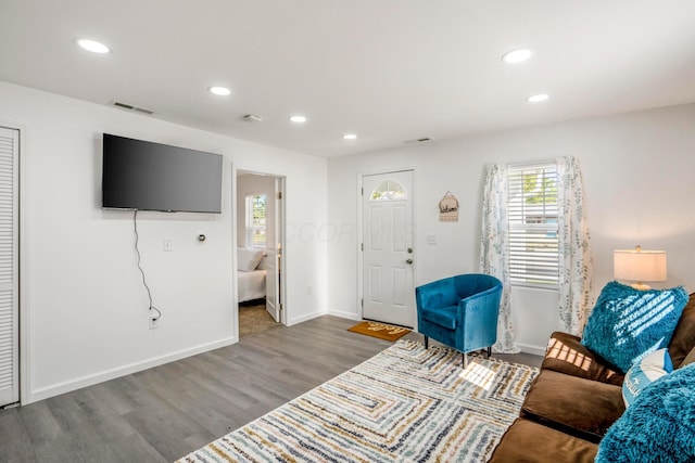 1997 Ferris Rd, Columbus, OH 43224 - living area with recessed lighting, wood finished floors, and baseboards