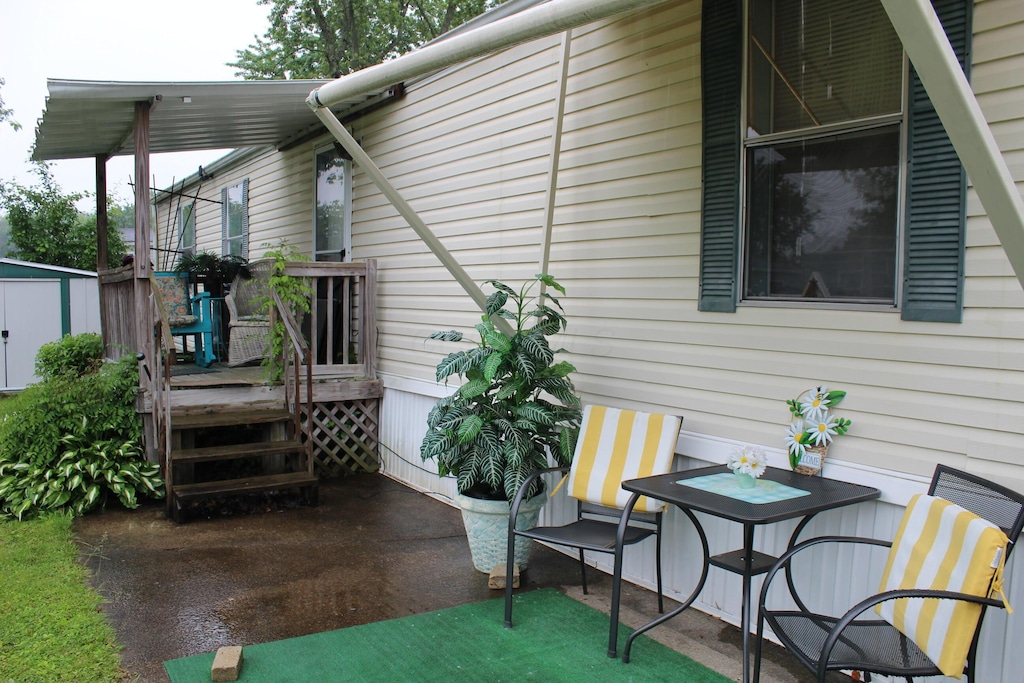 11050 Fancher Rd Unit 270, Westerville, OH 43082 - view of patio with a deck