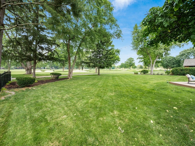 1360 Clubview Blvd S, Columbus, OH 43235 - view of yard