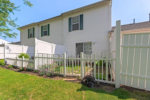 4714 Athalia Dr Unit 26B, Columbus, OH 43228 - view of rear view of house