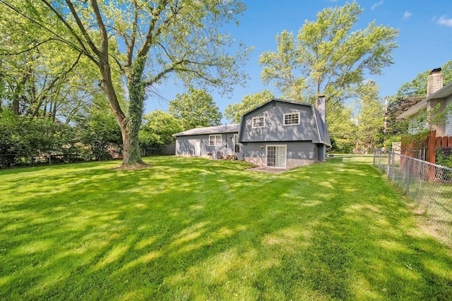 5770 Linworth Rd, Columbus, OH 43235 - view of yard
