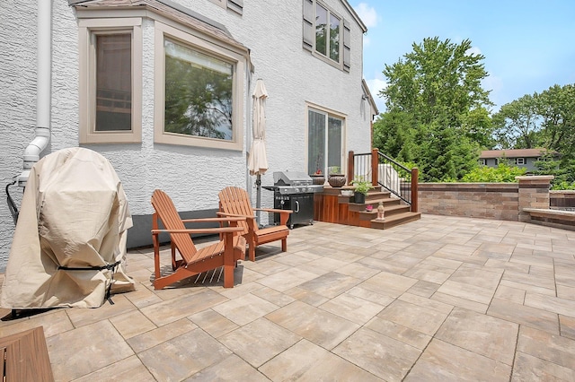 1059 Circle On The Grn, Columbus, OH 43235 - view of patio / terrace with area for grilling
