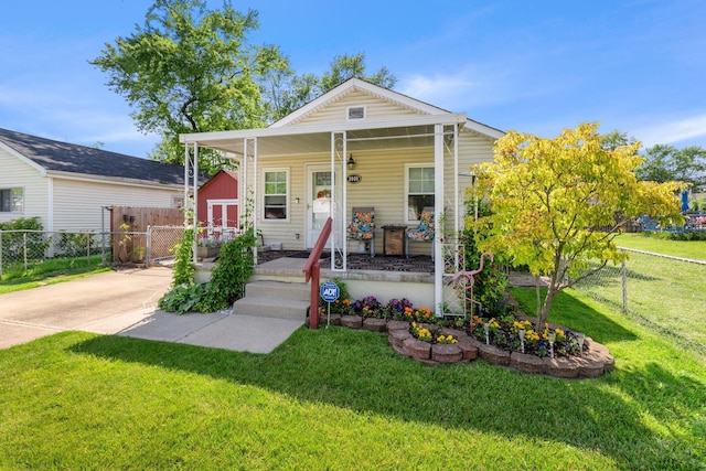3009 Hiawatha St, Columbus, OH 43224 - shotgun-style home featuring a porch